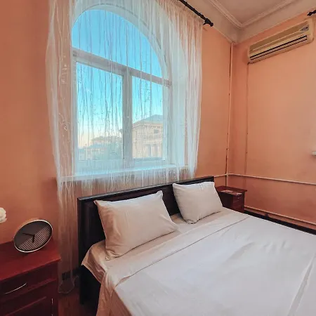 Apartment On Kreshchatik 17